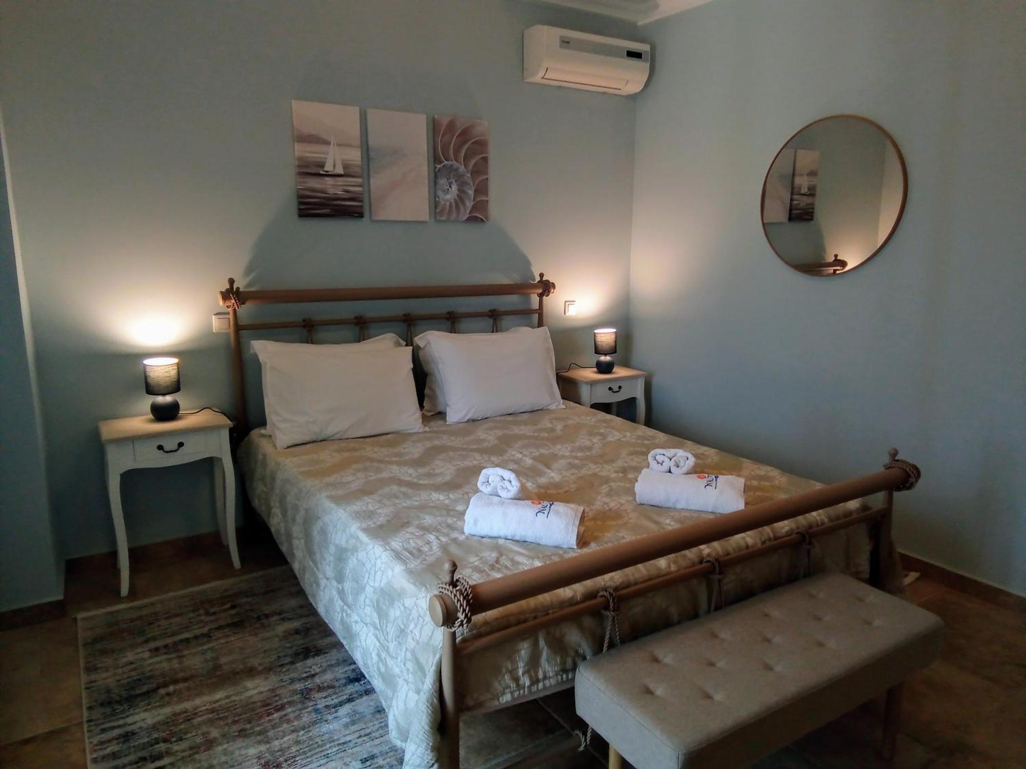 Nautilus Luxury Suites Galaxídhion Zimmer foto